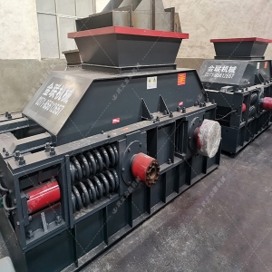 2PG1500x800大型直連式液壓對輥破碎機發(fā)貨 發(fā)往新疆