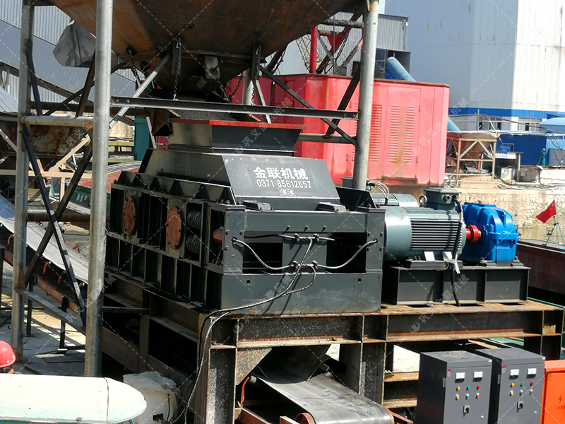 青石和河卵石哪個制砂好？用對輥破碎機怎么樣？